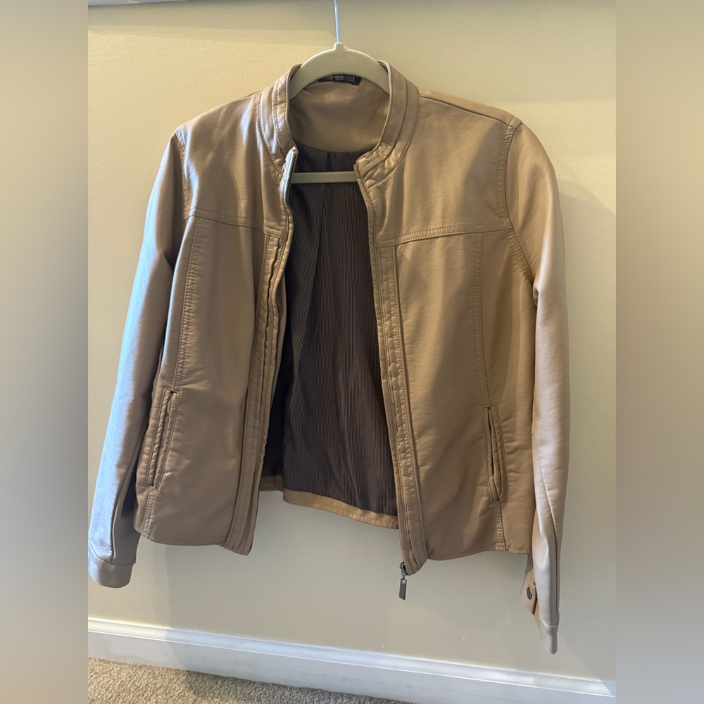 Women’s Medium ANA Faux leather jacket